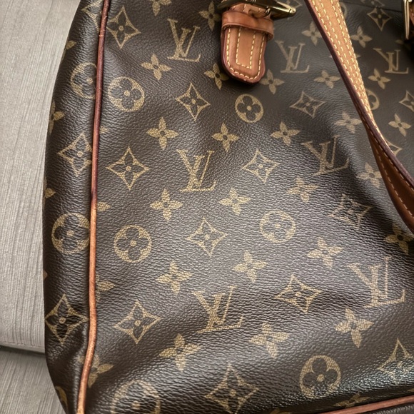 - Louis Vuitton Multipli Cite - Picture 6 of 13